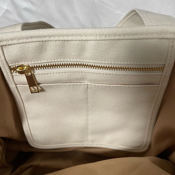 New. With tags! Vineyard Vines Sherpa Canvas Tote Bag. - Picture 7 of 8